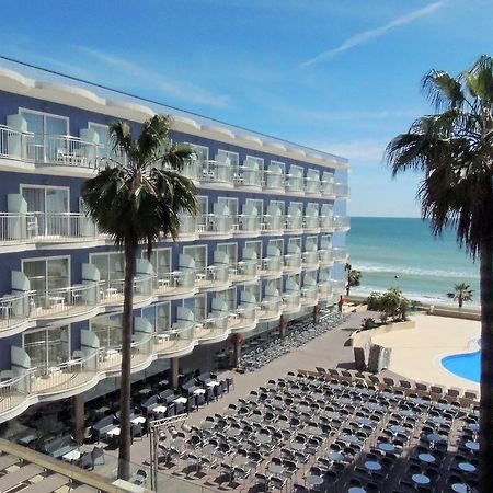 Hotel Augustus Кембрилс Екстериор снимка